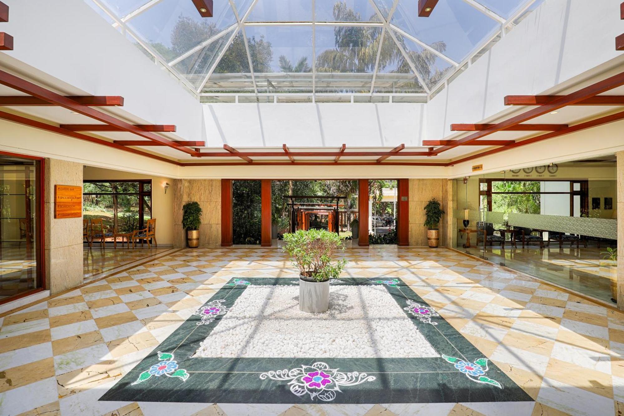 Club Mahindra Golden Landmark, Mysuru Экстерьер фото